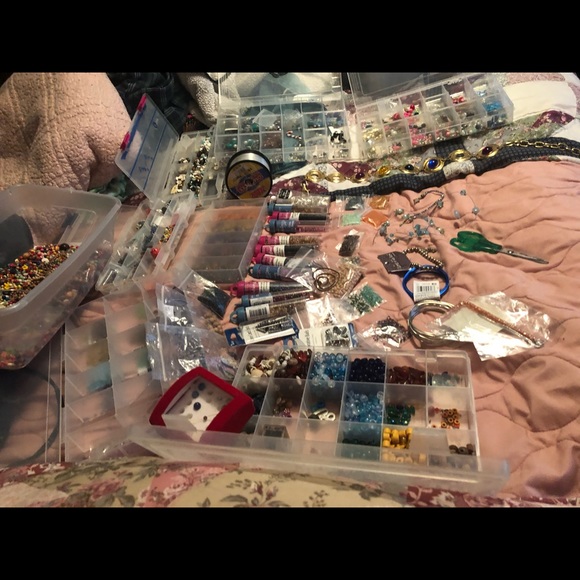 HUGE BEAD LOT! - Picture 1 of 8